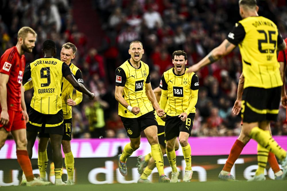 加深入地 加深入地